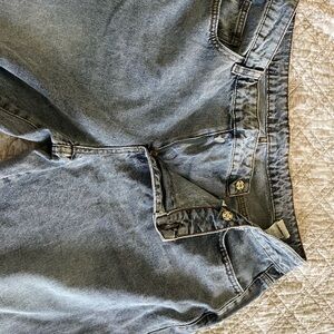 Women’s jeans
